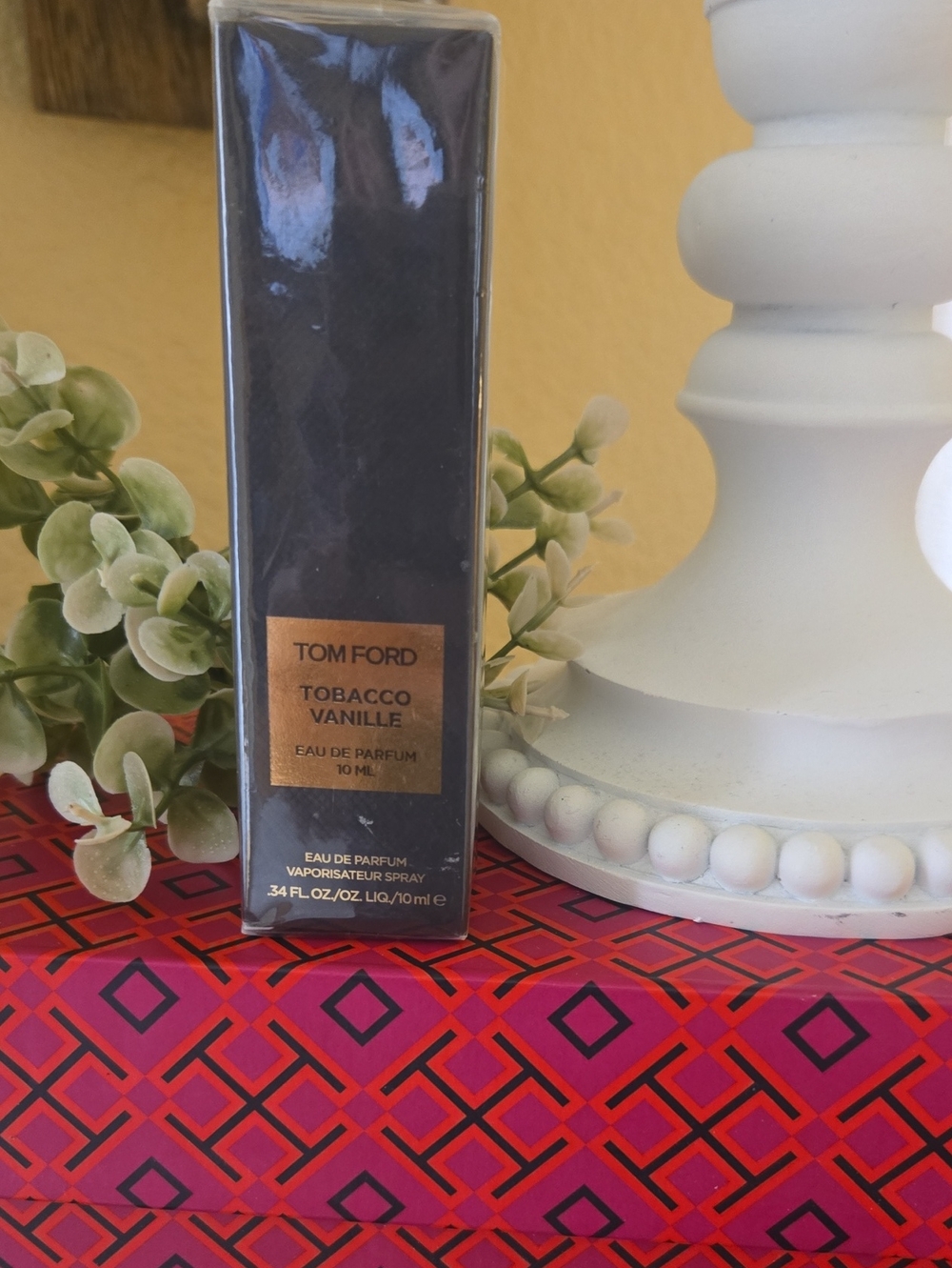 Tom Ford Black & Gold Tobacco Vanille Original Packaging - Picture 3 of 3